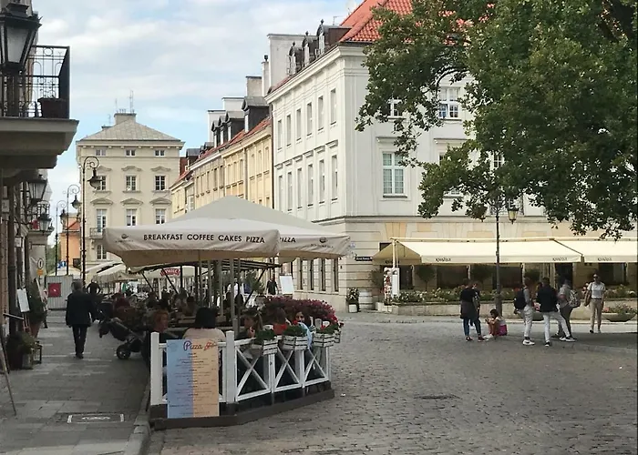 Stare Miasto Swietojerska 12 * Warszawa