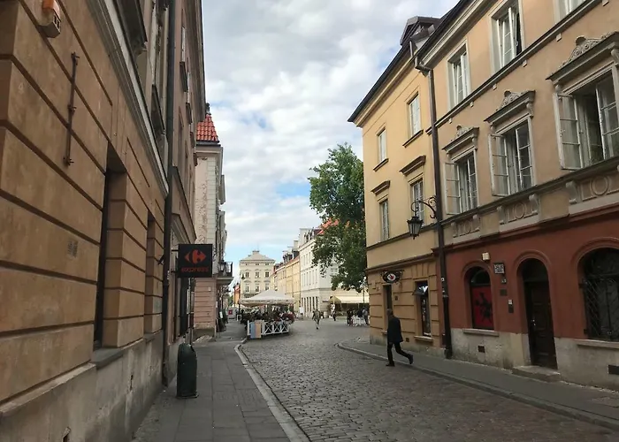 Stare Miasto Swietojerska 12 *
