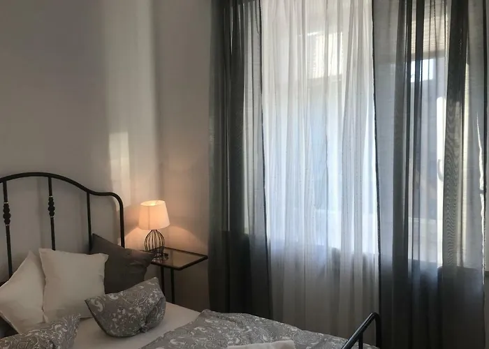 Stare Miasto Swietojerska 12 *