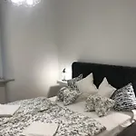 شقة Stare Miasto Swietojerska 12 وارسو
