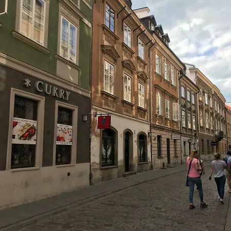 Stare Miasto Swietojerska 12 Varsó