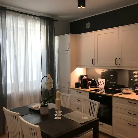 Apartman Stare Miasto Swietojerska 12 Varsó