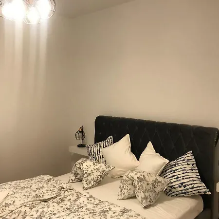 Stare Miasto Swietojerska 12 *