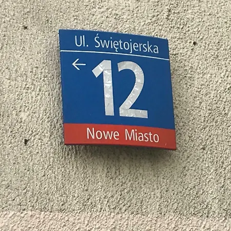 Stare Miasto Swietojerska 12 *