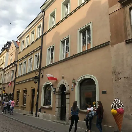 Stare Miasto Swietojerska 12 Varşova